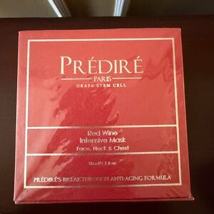 PRÉDIRÉ Paris Red Wine Intensive Mask - Red